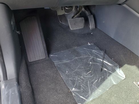 Used 2025 Honda HR-V EX-L image 16