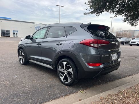 Used 2018 Hyundai Tucson Sport image 5