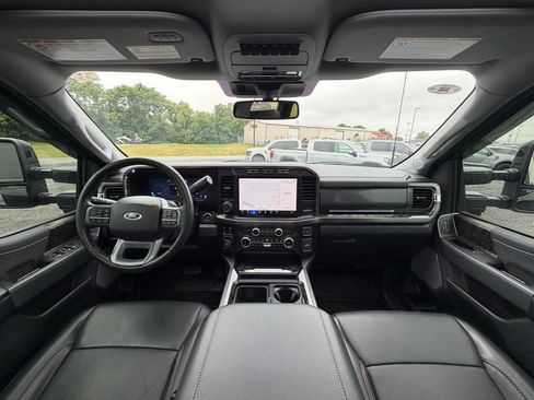 Used 2024 Ford F350 Lariat w/ Lariat Ultimate Package AWD/4WD image 9