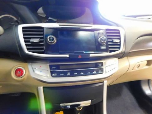 Used 2014 Honda Accord EX-L image 29