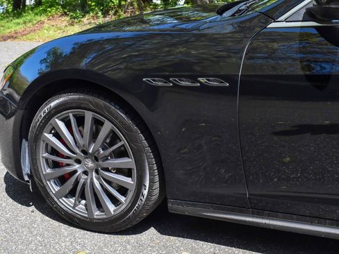 Used 2020 Maserati Ghibli RWD image 14
