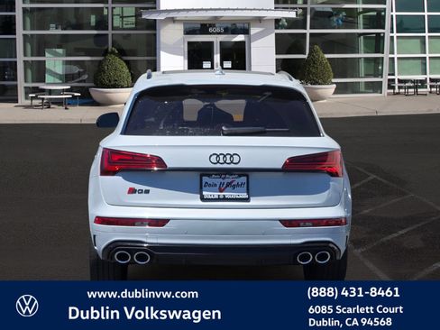 Used 2023 Audi SQ5 Premium Plus w/ Premium Plus Package AWD/4WD image 5