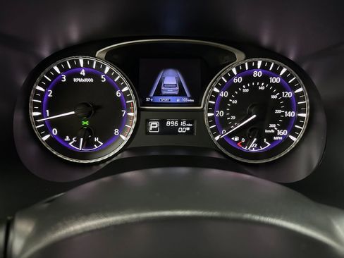 Used 2018 INFINITI QX60 Luxe w/ Deluxe Technology Package AWD/4WD image 28