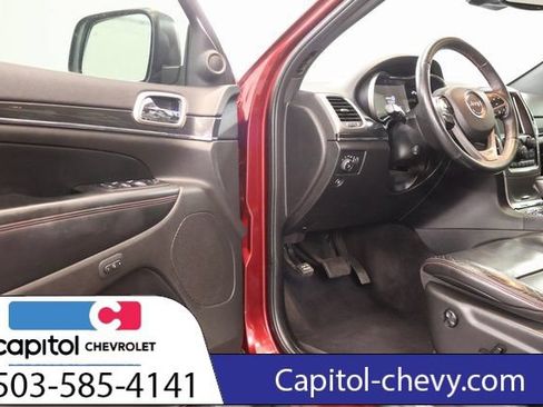 Used 2018 Jeep Grand Cherokee Trailhawk w/ Trailhawk Luxury Group AWD/4WD image 10
