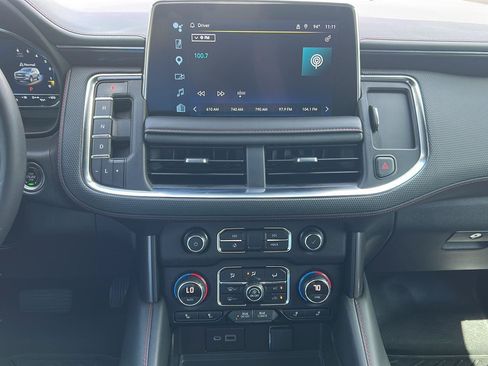 Used 2022 Chevrolet Tahoe RST w/ Luxury Package RWD image 12