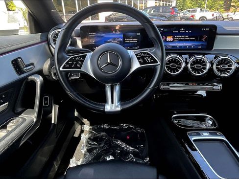 Used 2025 Mercedes-Benz CLA 250 4MATIC image 5