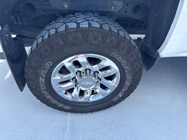 Used 2019 Chevrolet Silverado 2500 LTZ w/ Duramax Plus Package AWD/4WD image 22