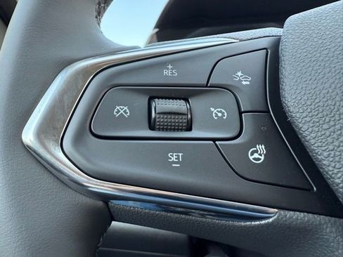 New 2025 Chevrolet Trax LT w/ Driver Confidence Package FWD image 23
