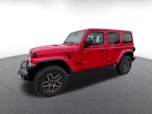 Used 2025 Jeep Wrangler Unlimited Sahara AWD/4WD image 8