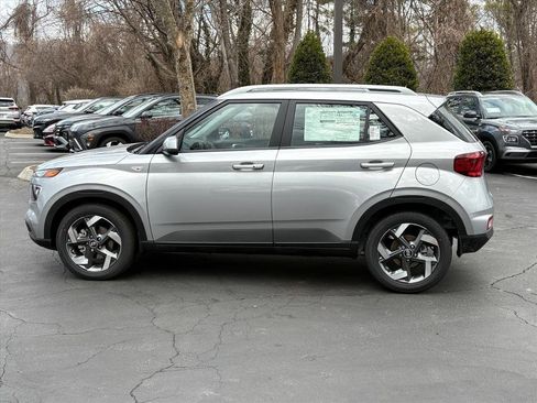 New 2026 Hyundai Venue SEL FWD image 47