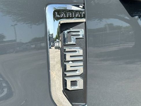 Used 2021 Ford F250 Lariat w/ Tremor Off-Road Package AWD/4WD image 6