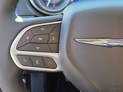 Used 2023 Chrysler 300 Touring w/ Safetytec Plus Group RWD image 24