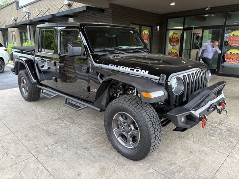 Used 2020 Jeep Gladiator Rubicon AWD/4WD image 4