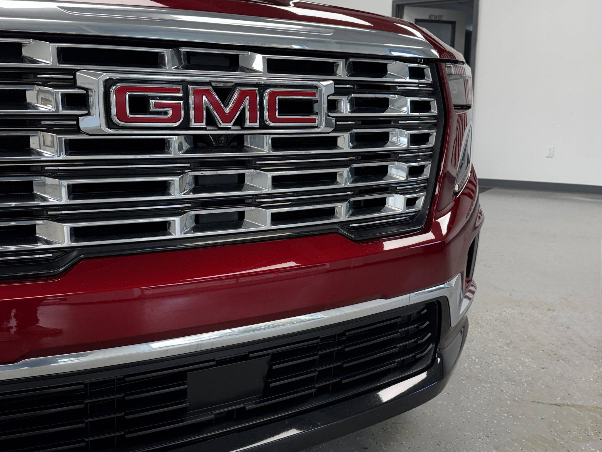 Used 2024 GMC Acadia Denali w/ LPO, Floor Liner Package AWD/4WD image 11