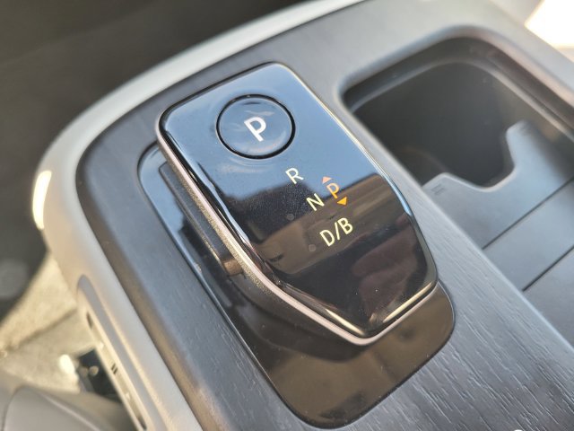 Certified 2023 Nissan Ariya FWD image 20