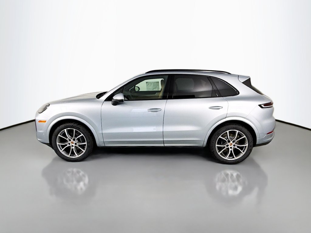 Certified 2026 Porsche Cayenne AWD/4WD image 2
