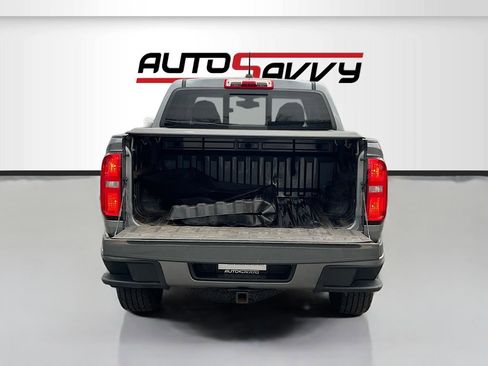 Used 2022 Chevrolet Colorado LT w/ Luxury Package image 25