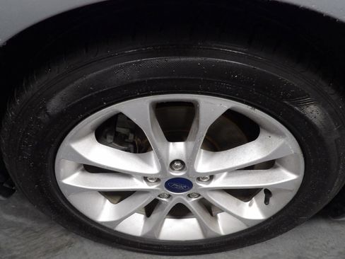 Used 2020 Ford Fusion SE FWD image 19
