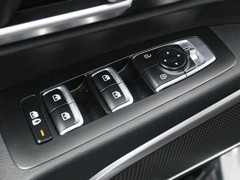 Used 2024 Kia Telluride LX image 5