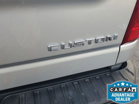 Used 2022 Chevrolet Silverado 2500 Custom w/ Custom Value Package image 38