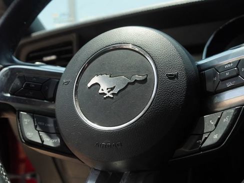 Used 2016 Ford Mustang Coupe RWD image 26