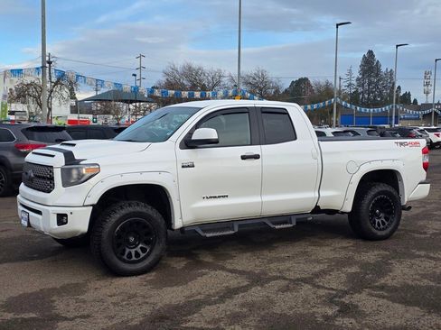 Used 2018 Toyota Tundra SR5 image 29