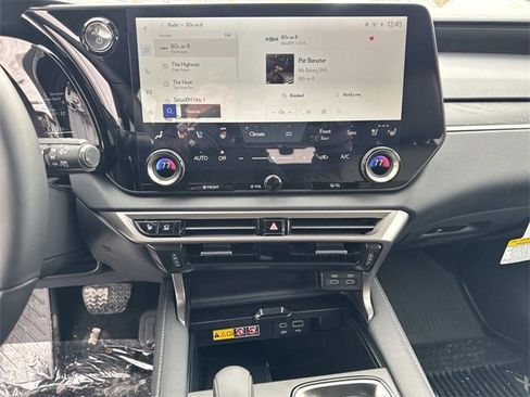 New 2026 Lexus RX 450h AWD image 25