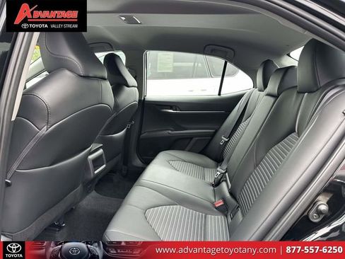Used 2024 Toyota Camry SE FWD image 13