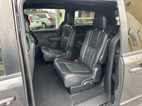 Used 2017 Dodge Grand Caravan GT FWD image 7