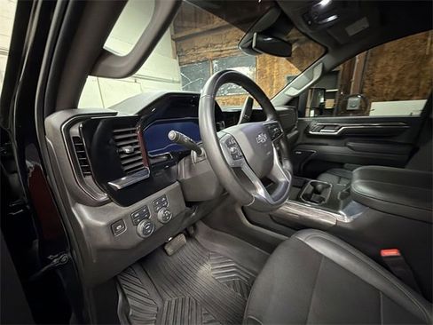 Certified 2024 Chevrolet Silverado 2500 LTZ w/ LTZ Plus Package image 11