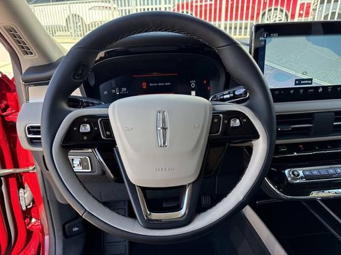 New 2026 Lincoln Corsair Premiere image 25