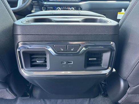 New 2026 GMC Sierra 1500 SLT w/ SLT Premium Package AWD/4WD image 8