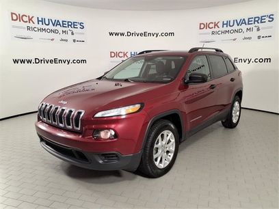 Used 2016 Jeep Cherokee Sport w/ Cold Weather Group