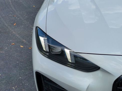 Used 2025 BMW M440i Coupe w/ Premium Package image 10