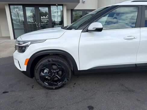 New 2026 Kia Seltos EX image 10