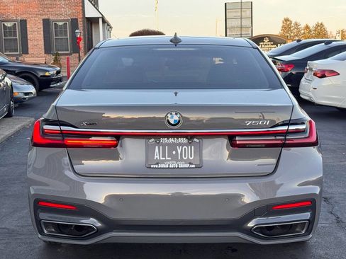 Used 2020 BMW 750i xDrive w/ Autobahn Package image 7