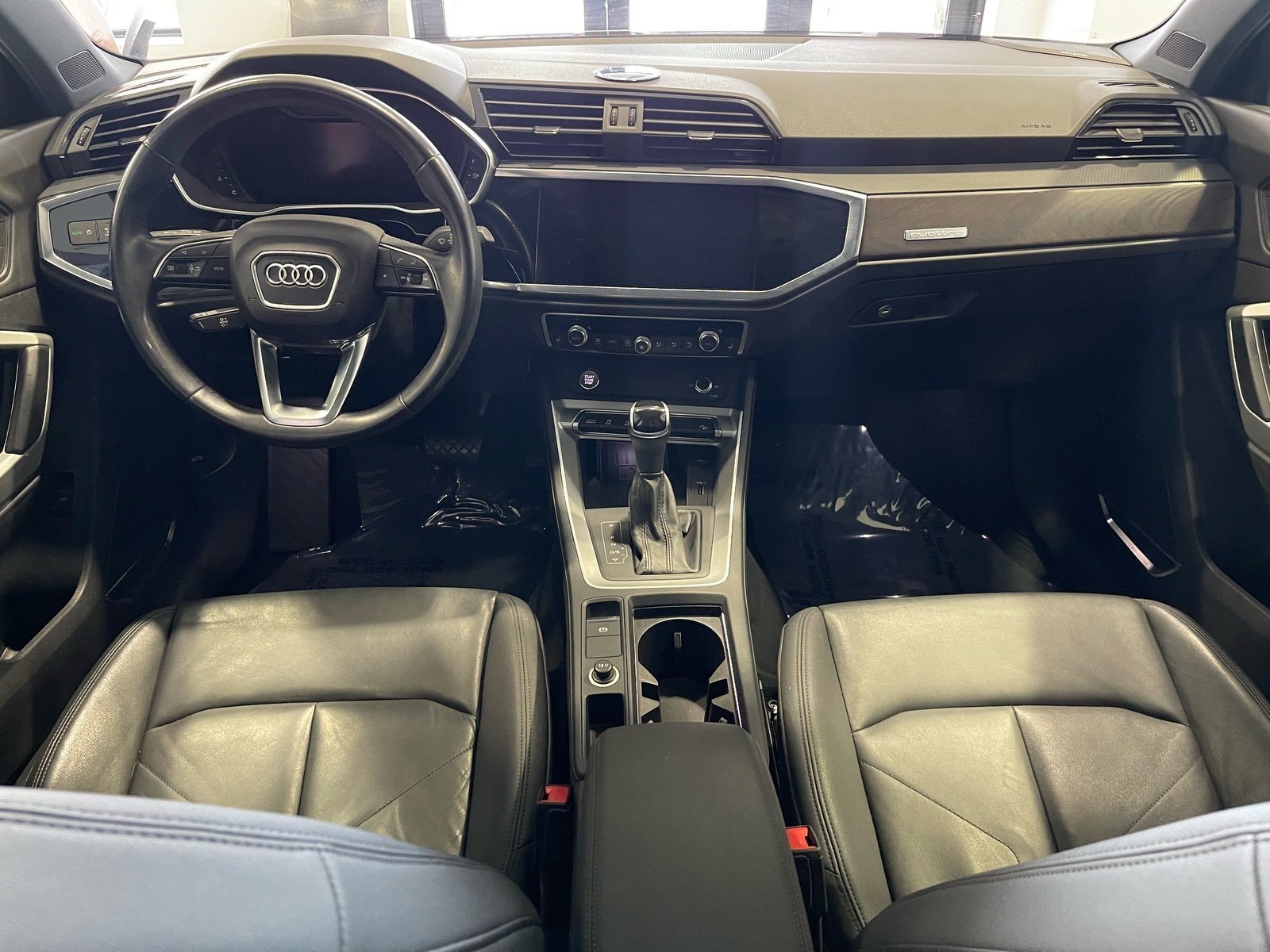 Used 2019 Audi Q3 2.0T Premium Plus w/ Premium Plus Package AWD/4WD image 29