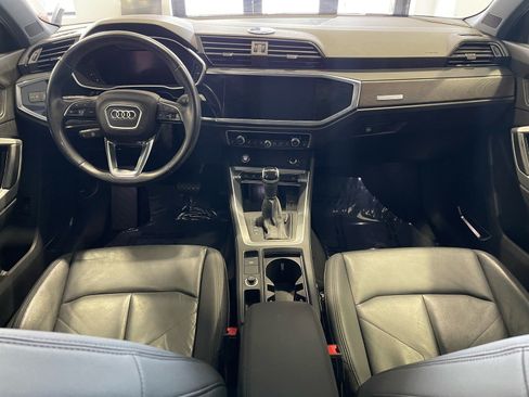 Used 2019 Audi Q3 2.0T Premium Plus w/ Premium Plus Package AWD/4WD image 29