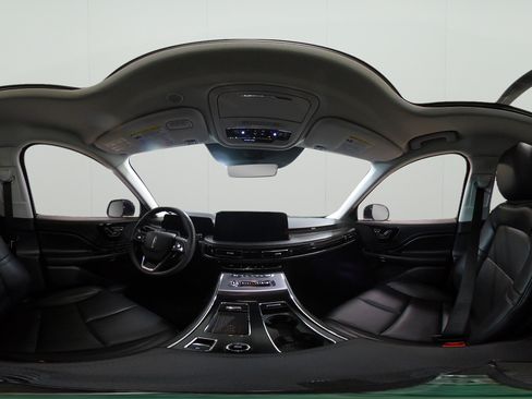 Used 2026 Lincoln Aviator 2WD image 29