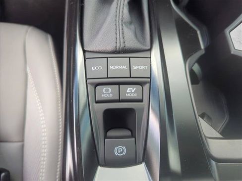 Used 2026 Toyota Camry SE w/ Convenience Package FWD image 22