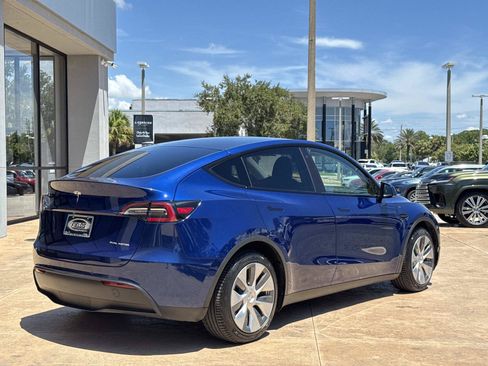 Used 2020 Tesla Model Y Long Range AWD/4WD image 3