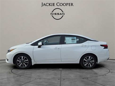 New 2025 Nissan Versa SV w/ Trunk Package image 2