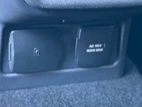 New 2025 Ford Bronco Outer Banks w/ Sasquatch Package image 17