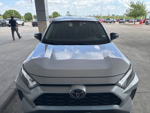 Used 2025 Toyota RAV4 LE image 23