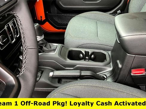 New 2025 Jeep Gladiator Sport image 17