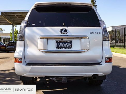 Certified 2023 Lexus GX 460 Premium w/ Premium Package AWD/4WD image 5