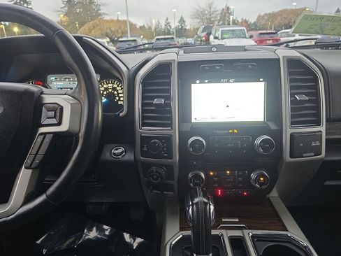 Used 2018 Ford F150 Lariat w/ Equipment Group 502A Luxury image 23