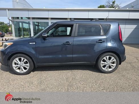 Used 2016 Kia Soul ! FWD image 6