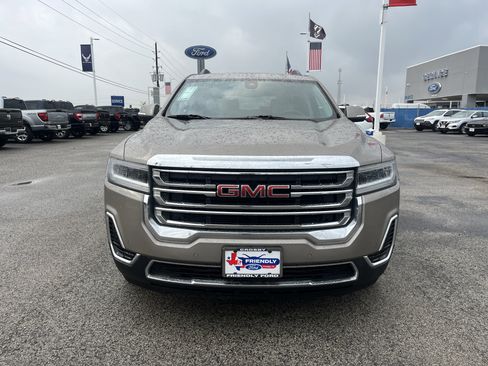 Used 2023 GMC Acadia SLE w/ Driver Convenience Package image 8