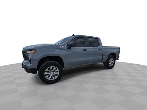 Used 2024 Chevrolet Silverado 1500 Custom Trail Boss AWD/4WD image 4